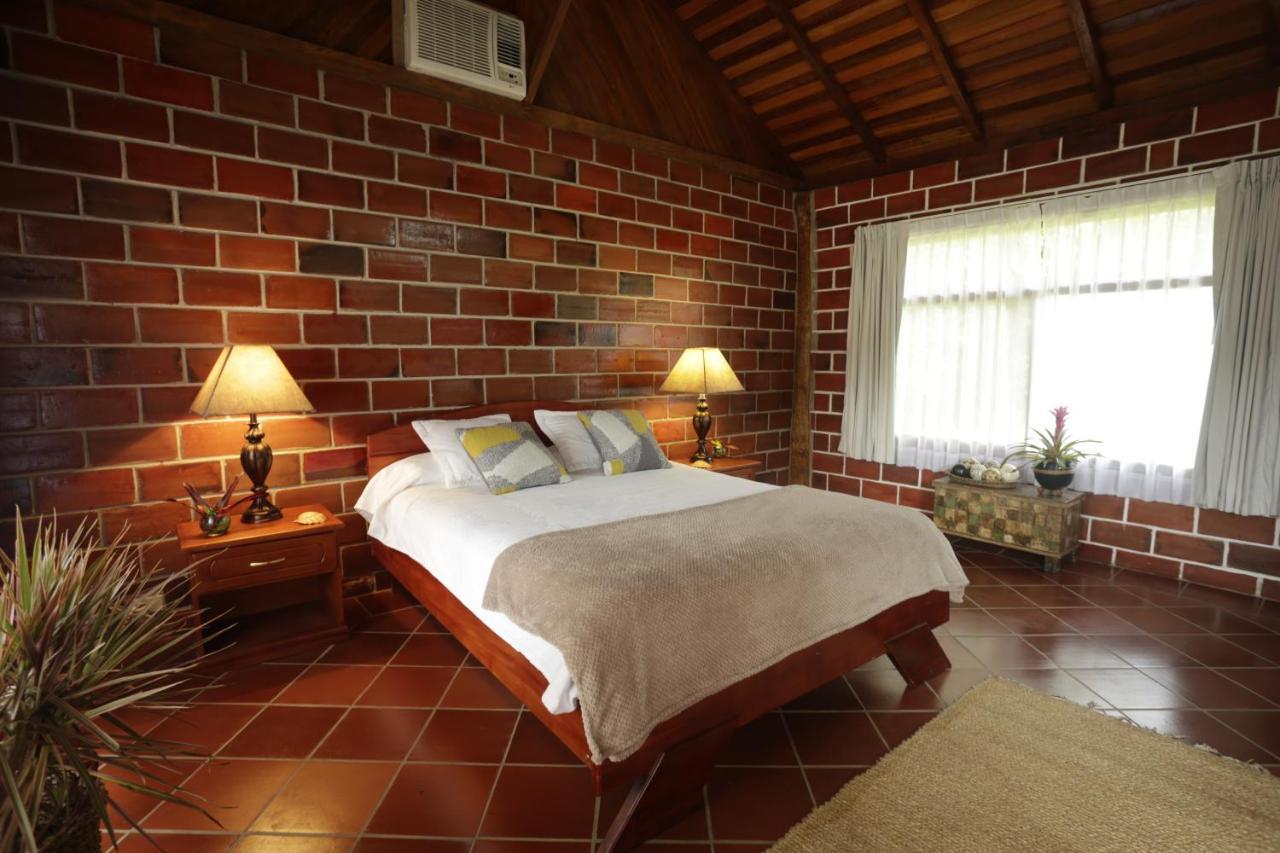 Misahualli Amazon Lodge エクステリア 写真